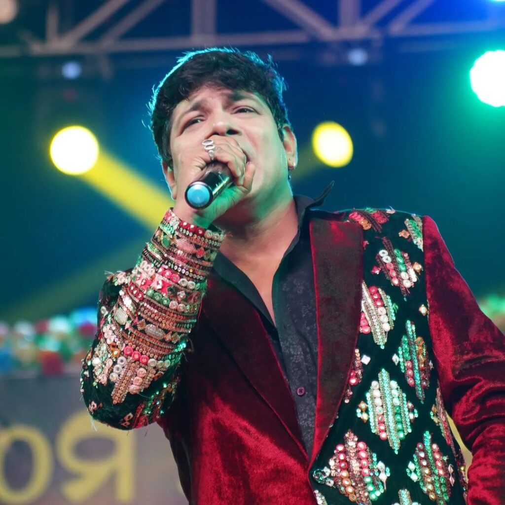 Explore The Bishnu Mohan Kabi of Odia Singer 